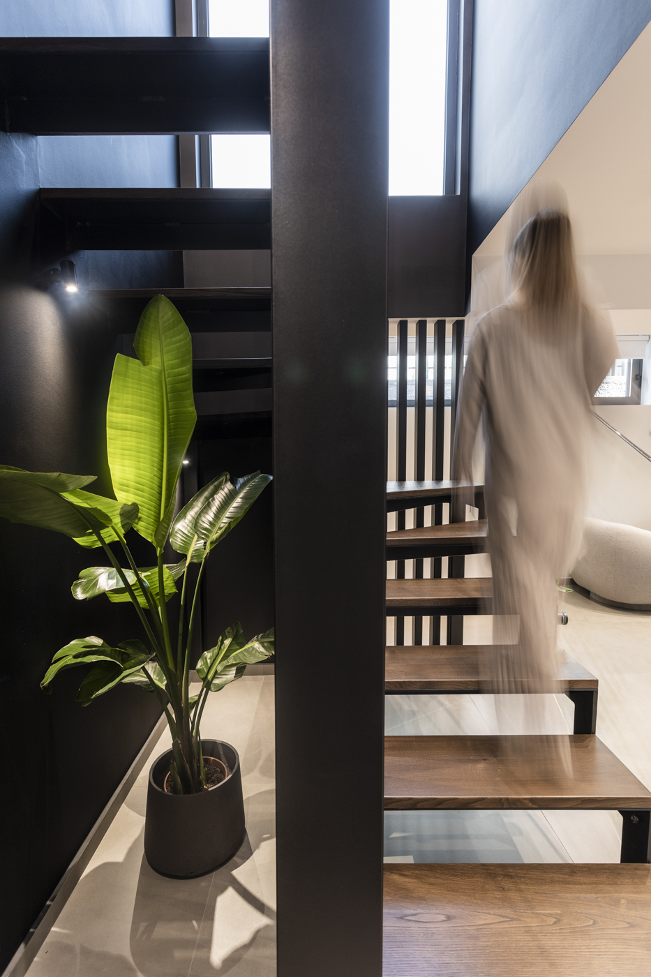 Two-storey Apartment in Argyroupoli 6
