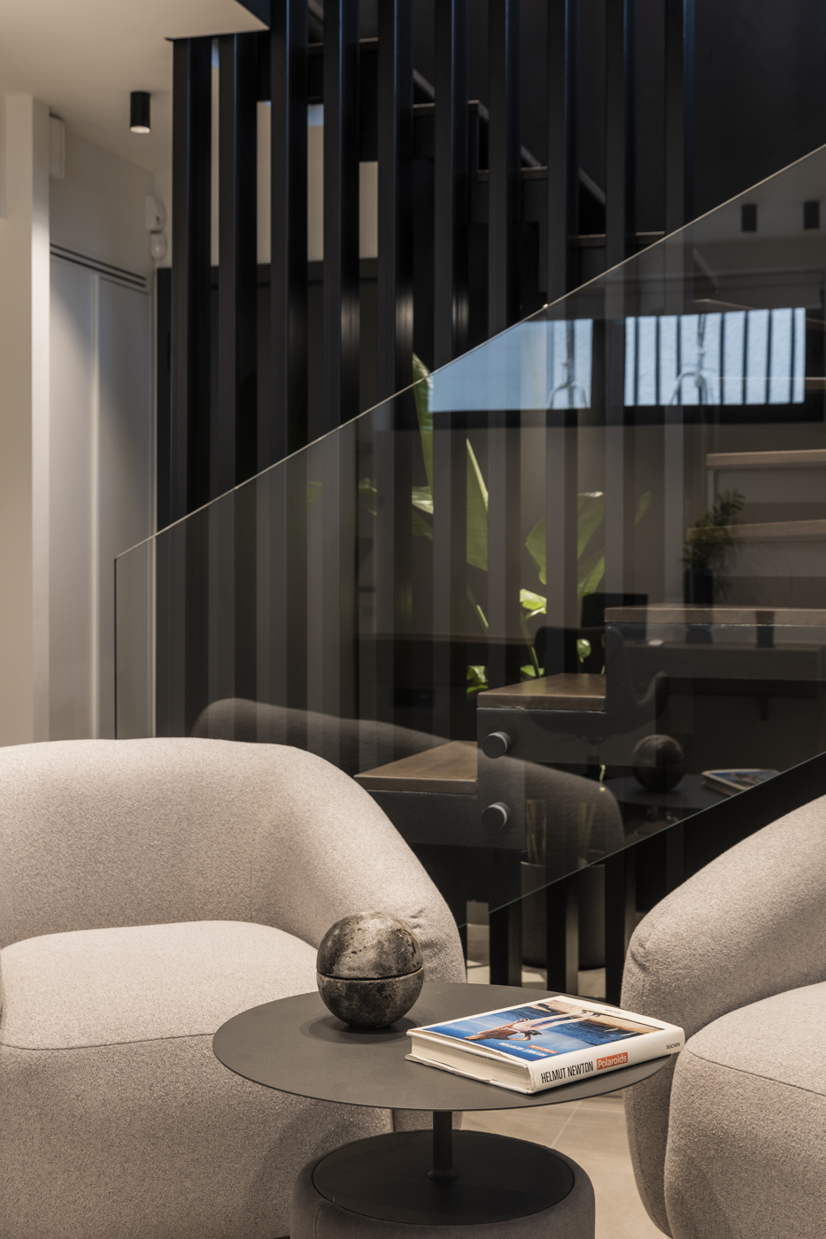 Two-storey Apartment in Argyroupoli 2